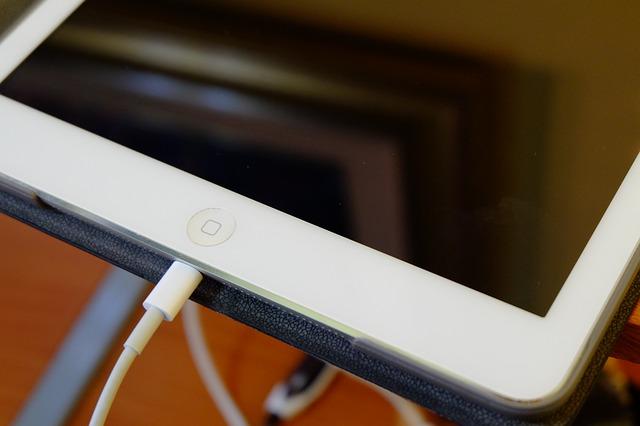 How to fix iPad not charging